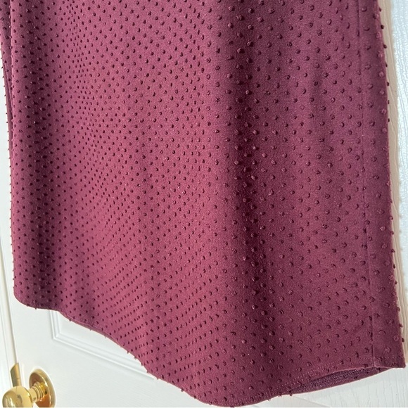 Aritzia Wilfred Burgundy Short Cap Sleeve Textured Blouse Open Cross Back - Sz L - Picture 5 of 16